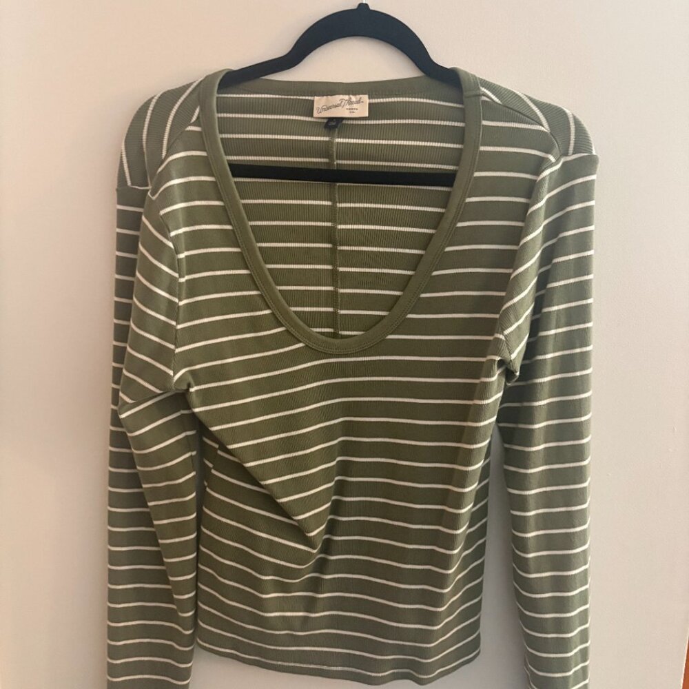 Long Sleeve Scoop Neck Ribbed T-Shirt